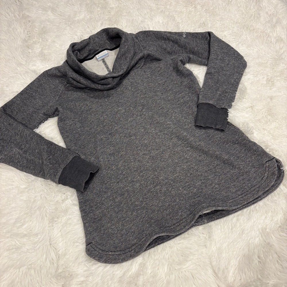 Columbia Women Grey Cowl Neck Pullover Sweatshirt Logo On Sleeve Outdoors Medium